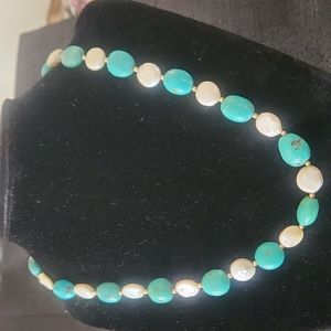 VINTAGE 18in GORGEOUS BUTTON PEARL AND TURQUOISE NECKLACE